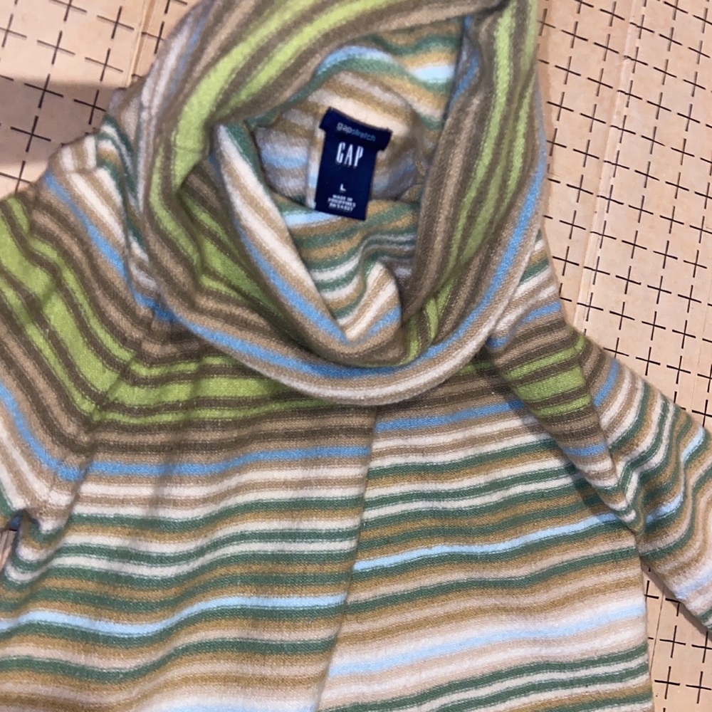 Stripped Gap turtleneck